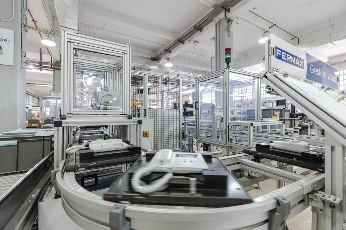 Automatizamos el testeo de la calidad de nuestros productos gracias a la financiación de la AVI y la UE